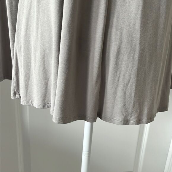 Eileen Fisher Gray Relaxed Tunic Top. NWOT SZ M - Picture 7 of 9